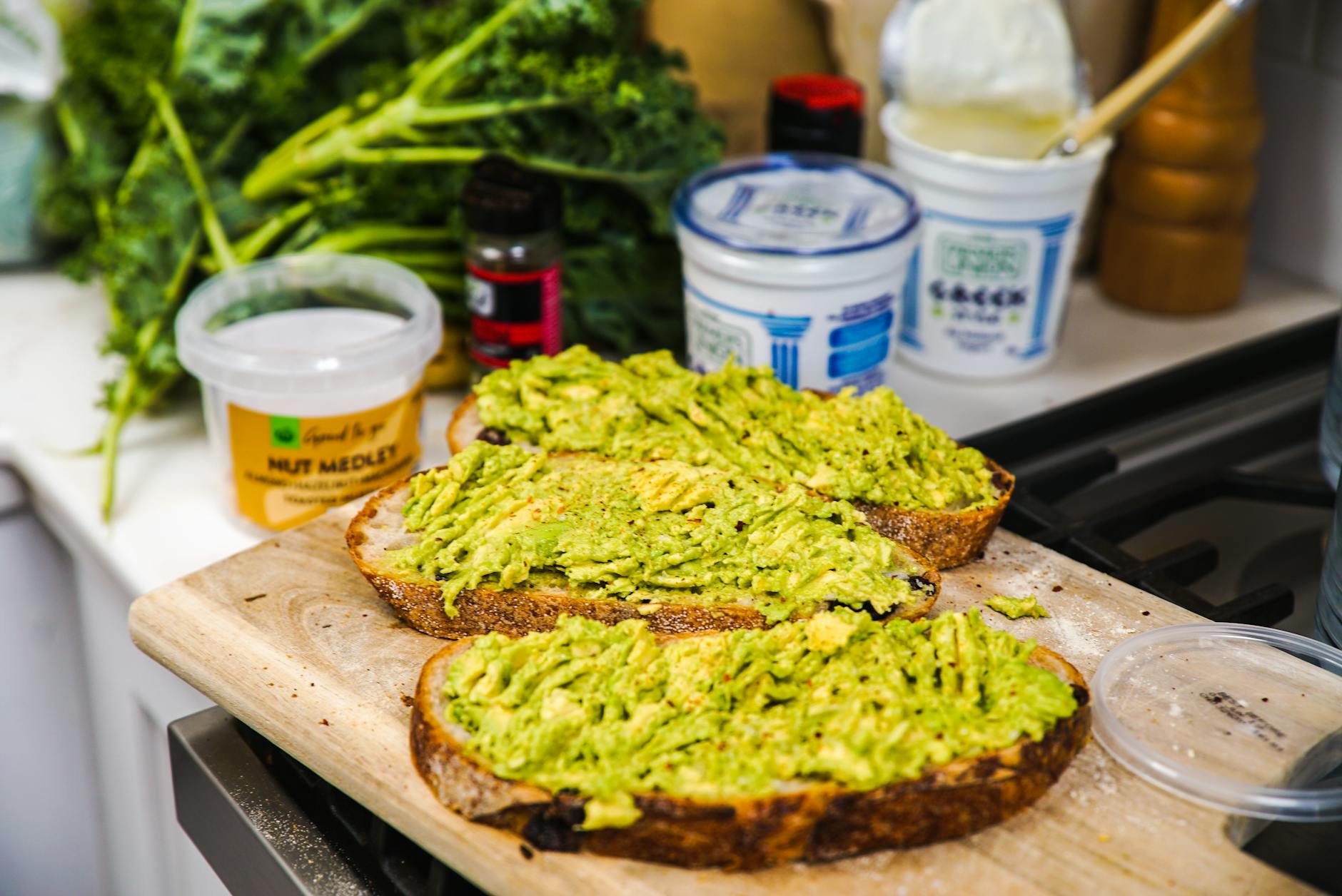 a bread with guacamole spread on it